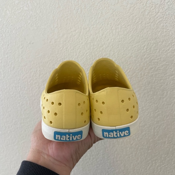 Native shoes - Picture 2 of 2